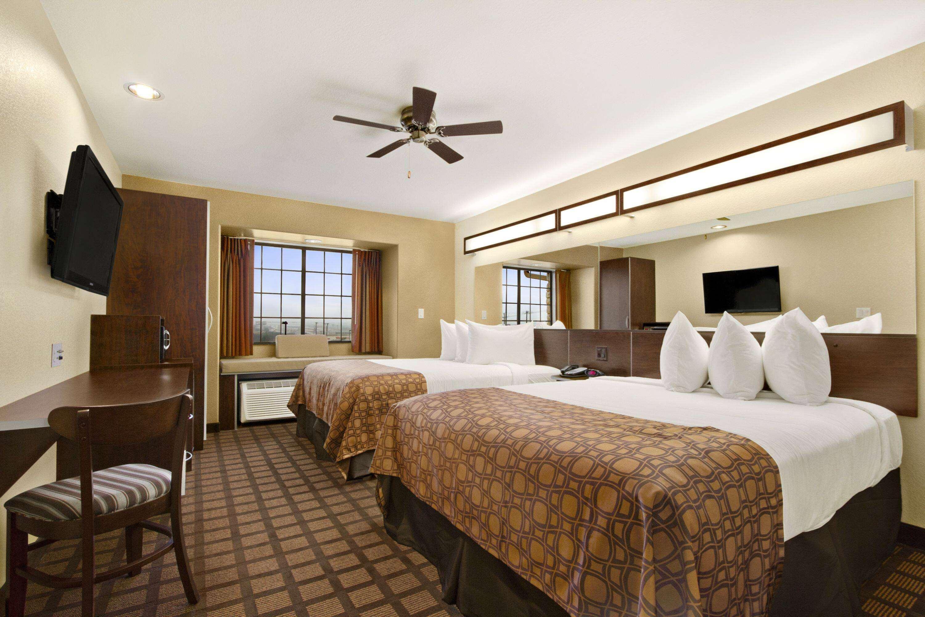 Microtel Inn & Suites By Wyndham Round Rock Exterior foto